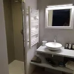 Le Clos Du Theron, D'hote Nocleg ze śniadaniem