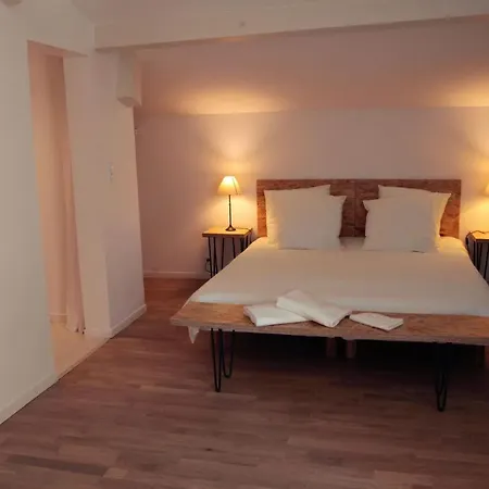 Bed & Breakfast Le Clos Du Theron, D'hote