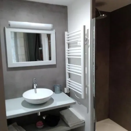 Bed & Breakfast Le Clos Du Theron, D'hote